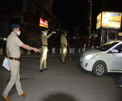 latest news in lucknow on curfew